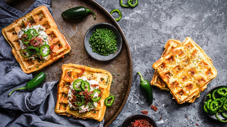 Receta Chaffles keto de jalapeños