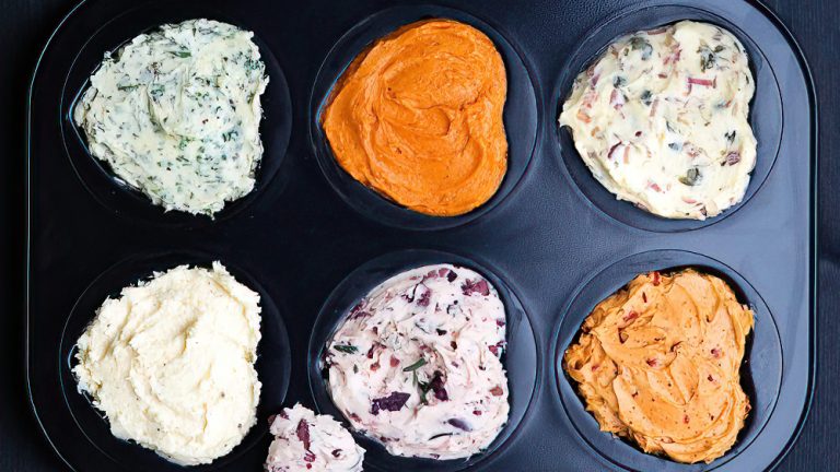 Receta Mantequilla saborizada de seis formas diferentes