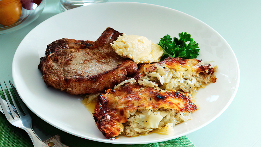 Receta Chuletas de cerdo keto con estofado de repollo