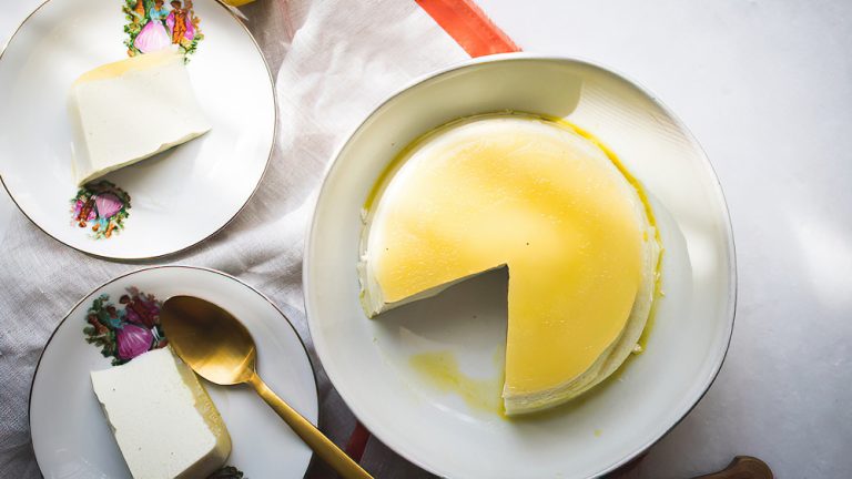 Receta flan de caramelo bajo en carbohidratos sin huevo
