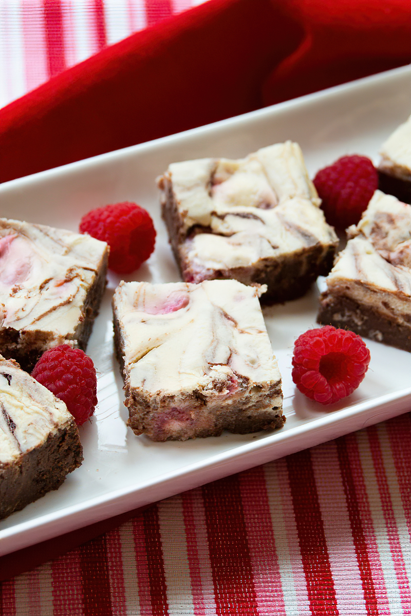 Receta Brownies bajo en carbohidratos con relleno de tarta de queso y frambuesas