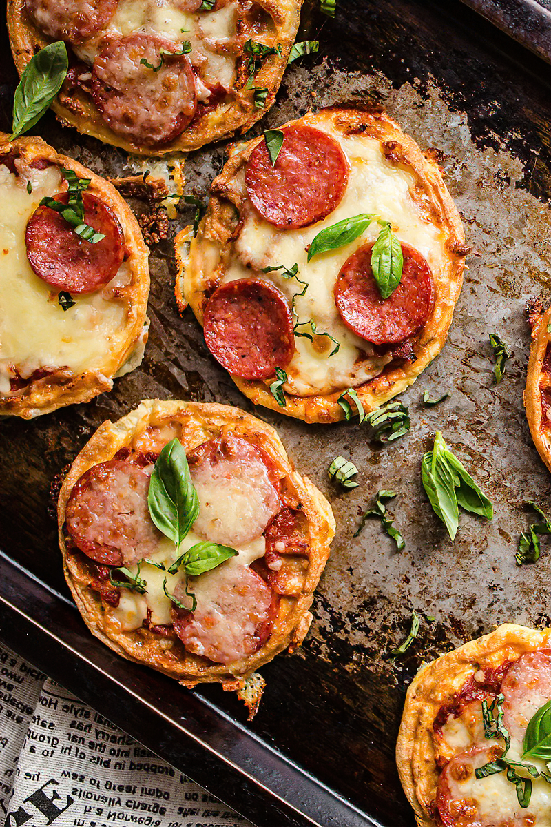 Receta chaffles keto al estilo pizza
