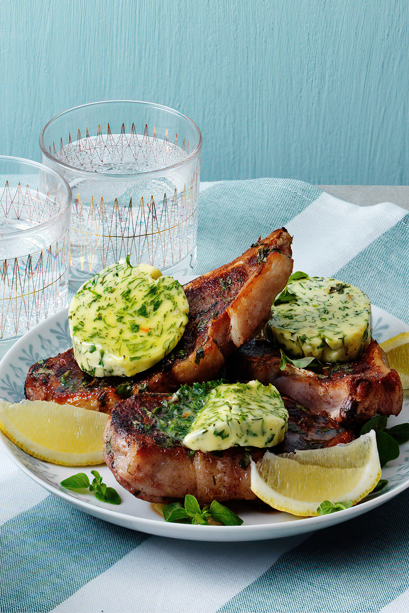 Receta chuletas keto de cordero con mantequilla de hierbas