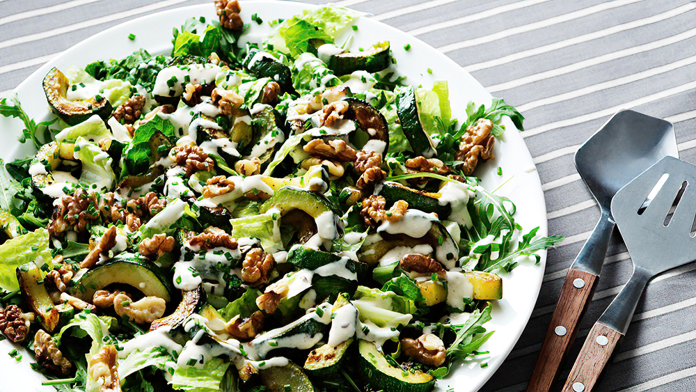 Receta ensalada baja en carbohidratos de calabacín y nueces