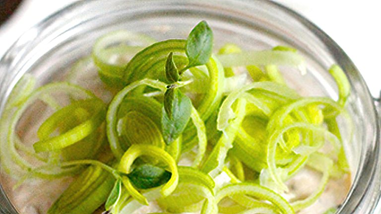 Receta ensalada keto de atún con alcaparras
