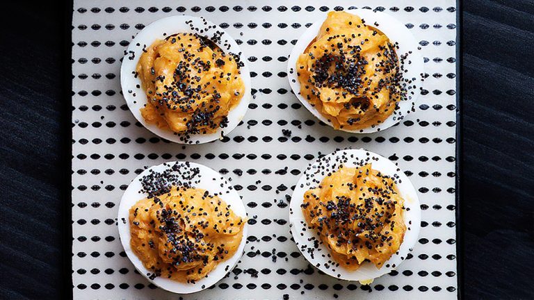 Receta huevos rellenos al curry