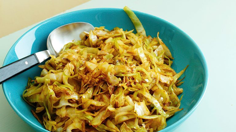 Receta repollo al curry tailandés