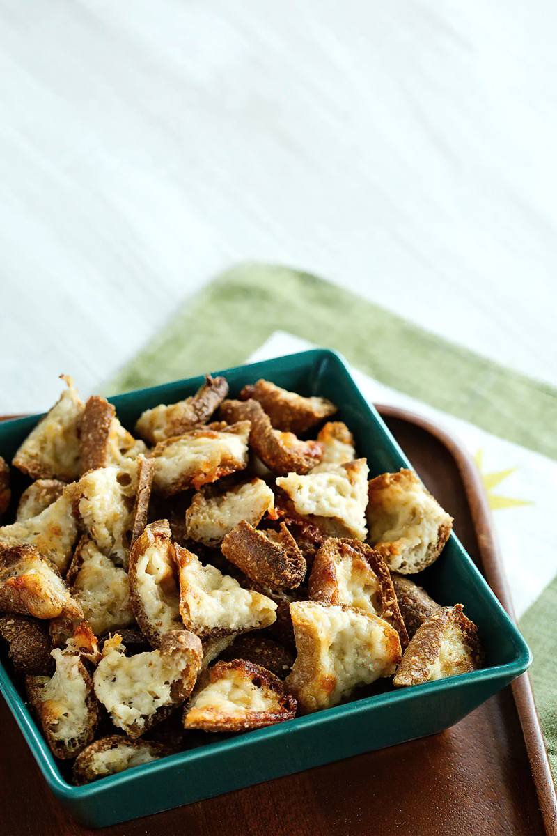 Receta picatostes de parmesano keto