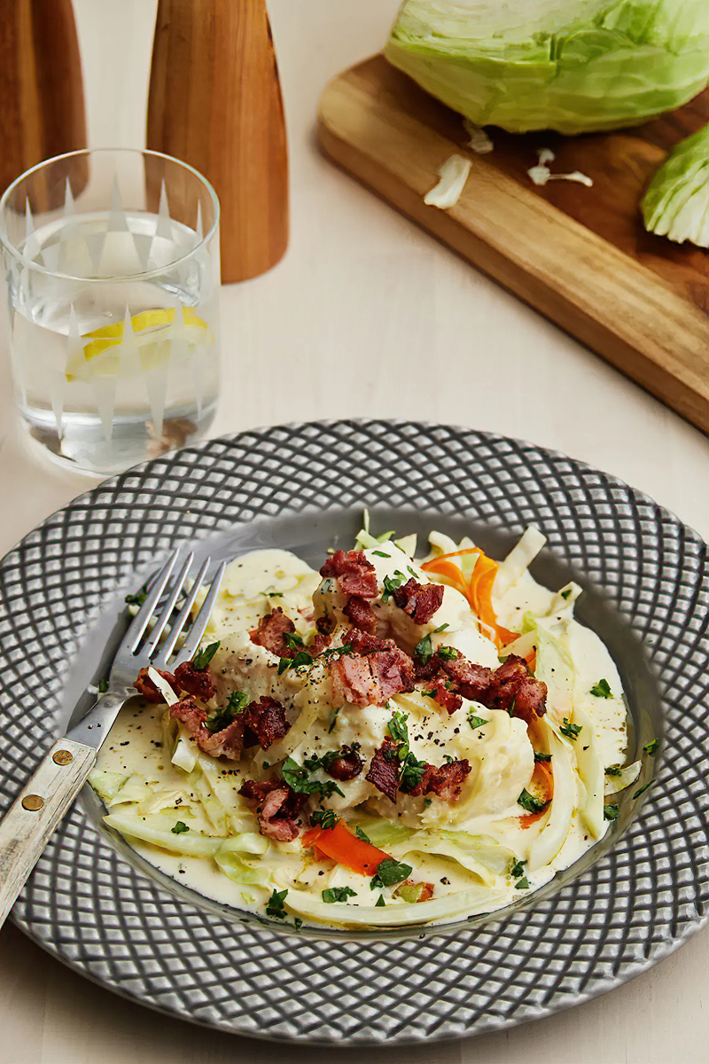 Receta bacalao con salsa cremosa dijon y panceta crocante