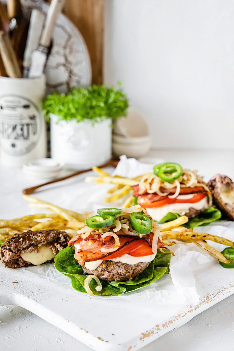 Receta hamburguesa rellena de queso con “patatas”