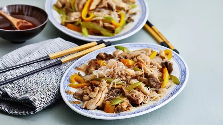 Receta pollo salteado keto con fideos shirataki