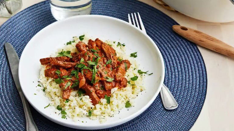 Receta stroganoff de res con arroz de coliflor