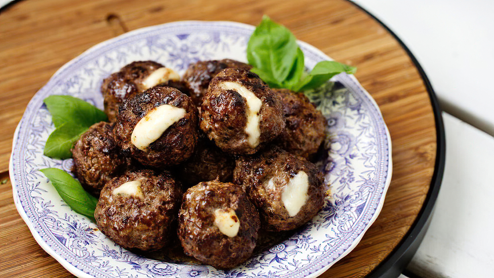 Receta albóndigas rellenas de mozzarella