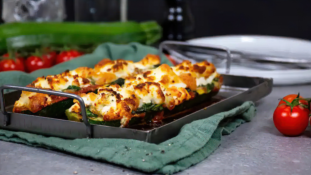 Receta barcas keto de calabacín con queso de cabra