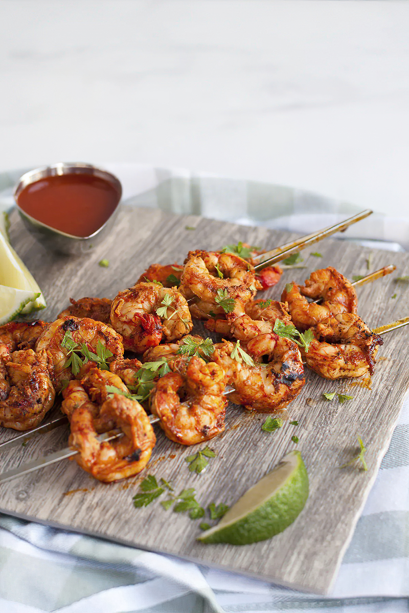 Receta brochetas de camarones con harissa y mantequilla
