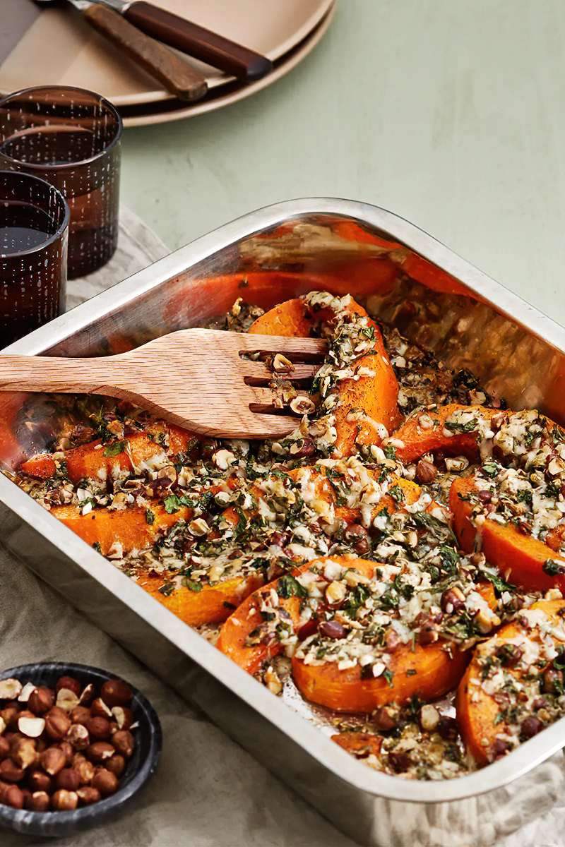 Receta calabaza asada bajo en carbohidratos con avellanas y queso manchego