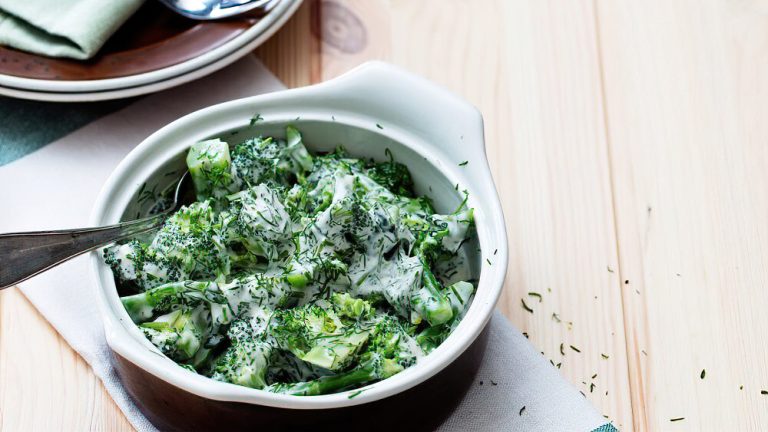 Receta ensalada de brócoli con eneldo fresco