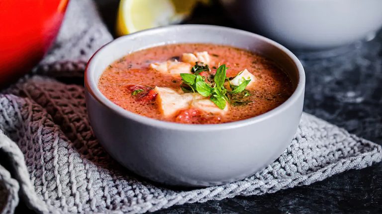 Receta estofado italiano de pescado bajo en carbohidratos