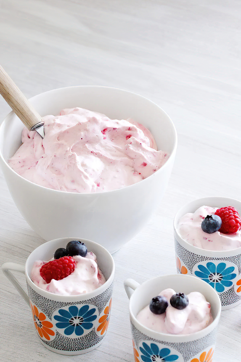 Receta mousse crujiente de frutos rojos