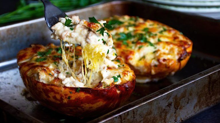 Receta pollo keto con queso y espaguetis de calabaza