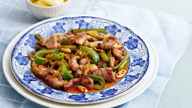 Receta salteado keto de cerdo y pimientos verdes