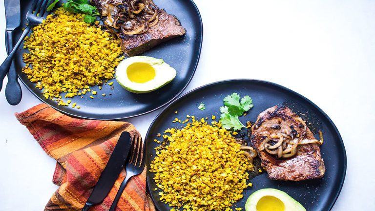 Receta bistec a la plancha con arroz amarillo
