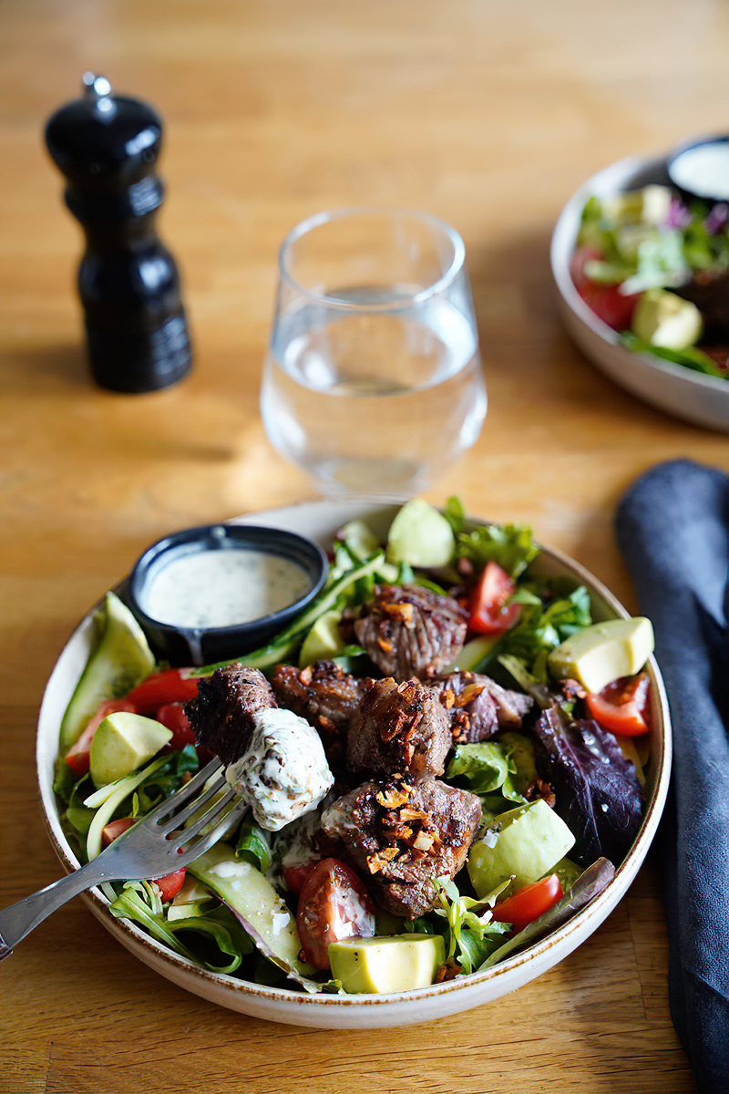 Receta ensalada de ternera con aderezo de estragón