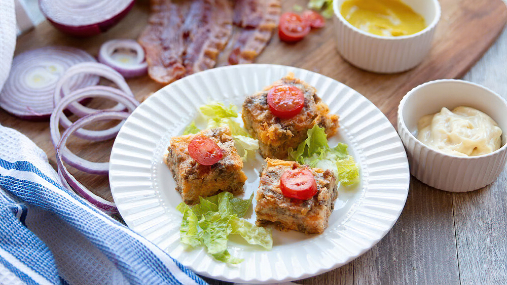 Receta gratinado de hamburguesa keto doble de queso con bacon