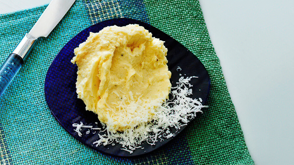 Receta mantequilla de queso parmesano